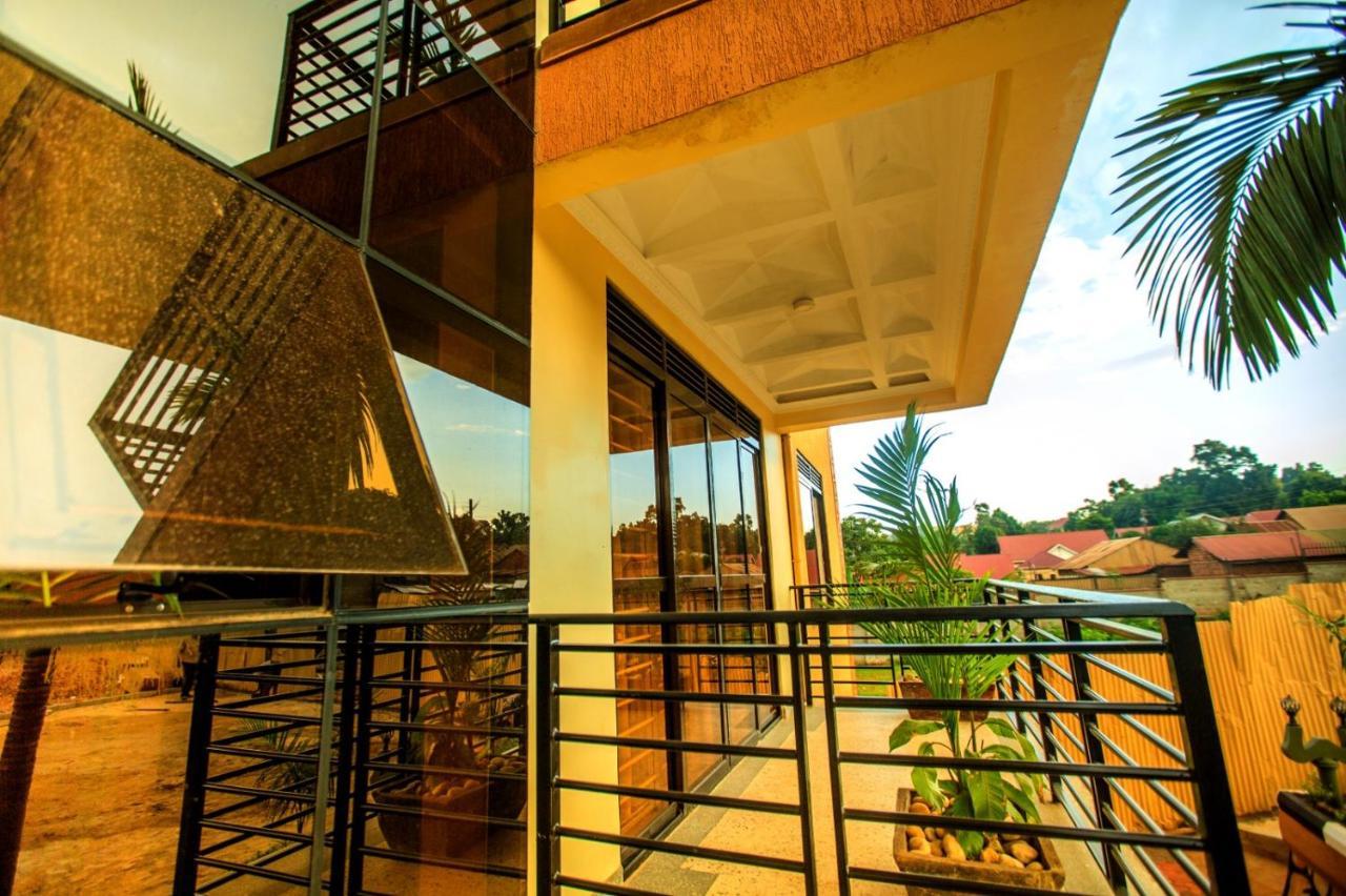 Kampala Suburbs Apartment Exterior photo