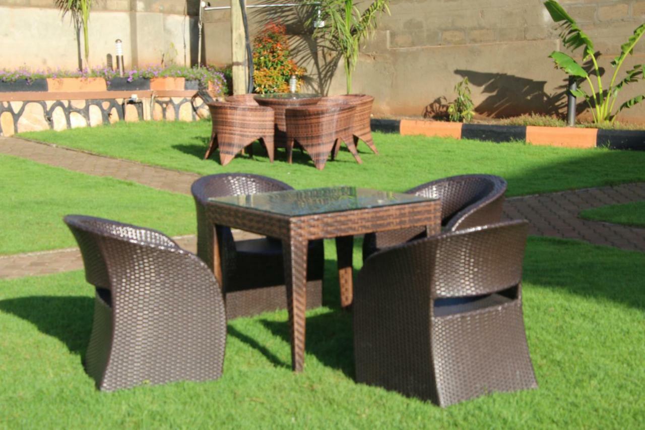 Kampala Suburbs Apartment Exterior photo